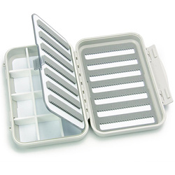 Fliegenbox CF-2300 M-size MSF with Compartment WPFC