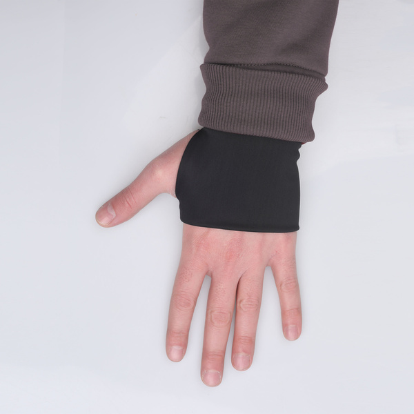 Taimen Menza broderad huvtröja – Grey