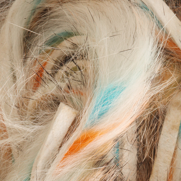 Микро зонкер ленти от заешка кожа с козина, с черни ивици Hareline Groovy Bunny