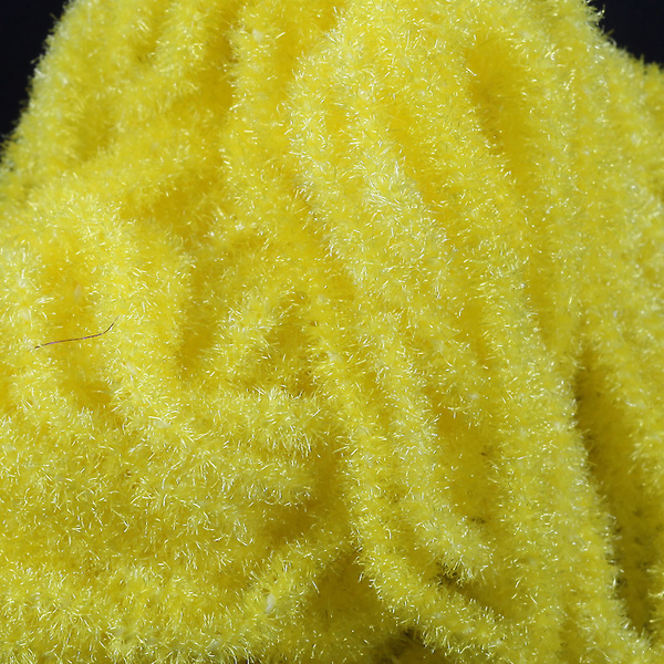 Hareline Trilobal Antron Chenille Large