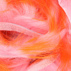 Hareline Rabbit Flesh Two Tone, tværskårne kaninpelsstrimler